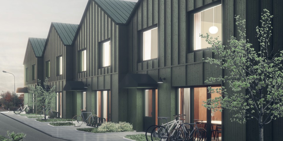 Illustration på ny bebyggelse. Den visar tre sammanhängande radhus. Utanför radhusen entréer finns uteplatser med utemöbler och cyklar.  